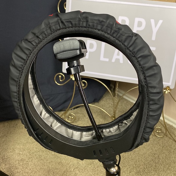 Tacoma Steering Wheel 🛞 Cover - Picture 3 of 4